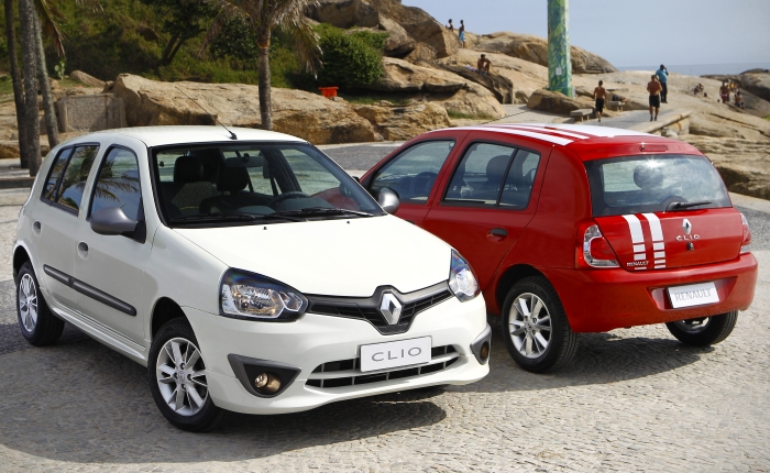 Depois de uma década sem mudar, Clio é levemente reestilizado e chega para esquentar a briga entre os compactos de entrada (Divulgação/Renault) Novo Clio 1